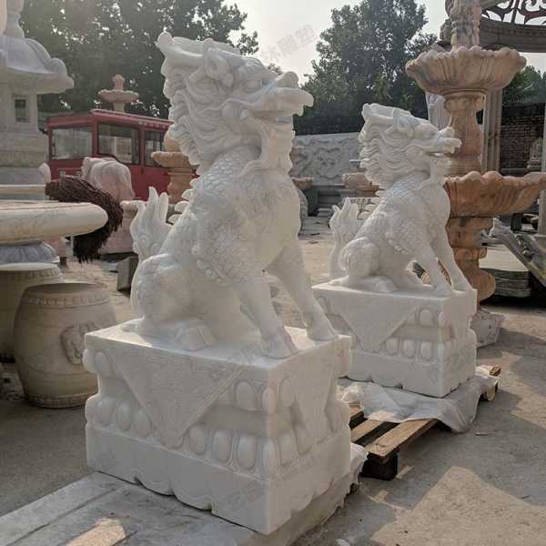 什么是傳統景觀中的藝術雕塑呢？