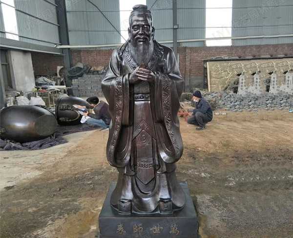 玻璃鋼雕塑制作出仿銅雕塑效果的步驟是什么呢？