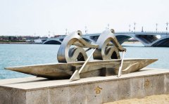 不銹鋼雕塑拋光需要注意的問(wèn)題有哪些？